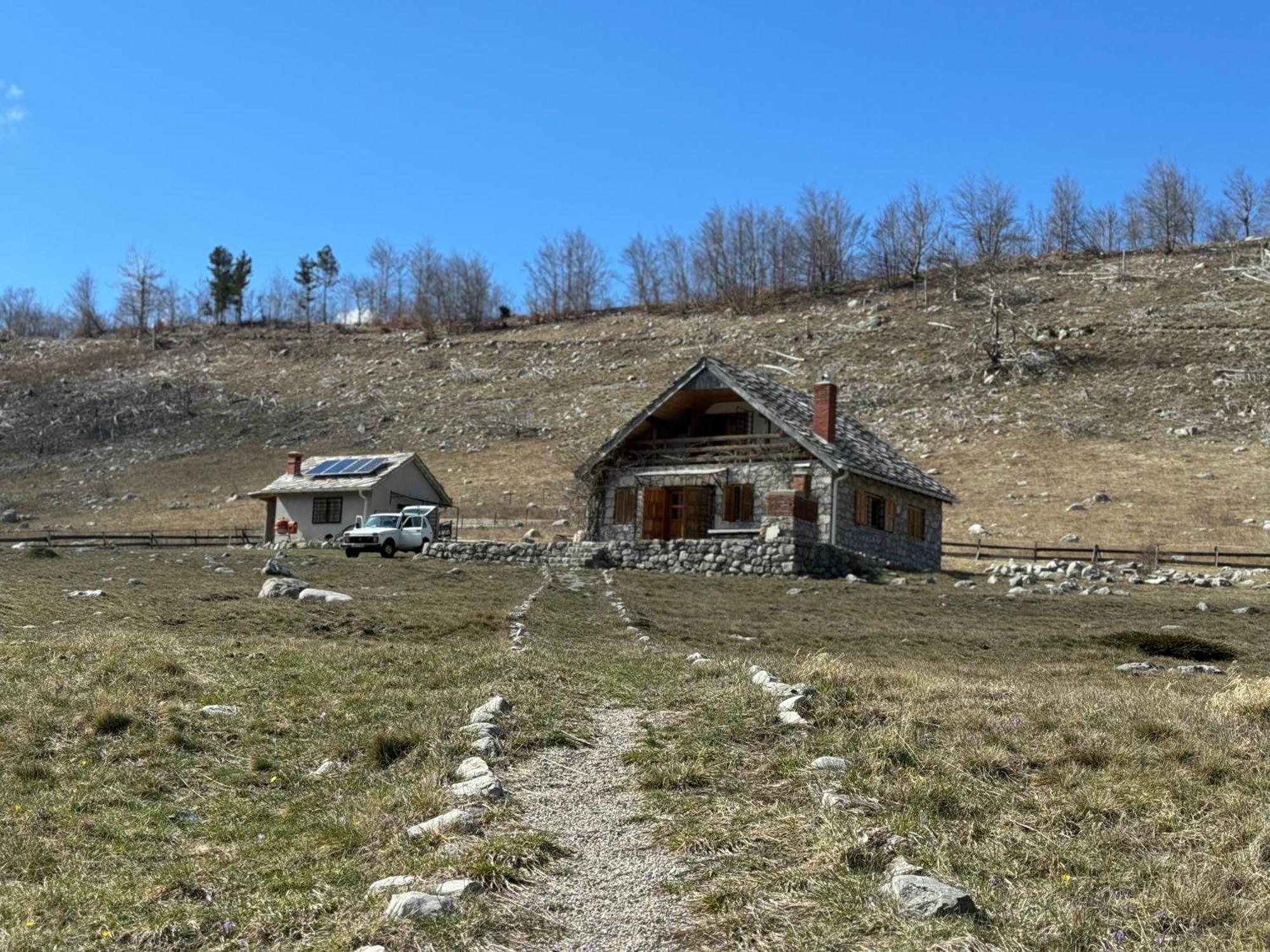 Mountain House Varda Ledenice Екстериор снимка