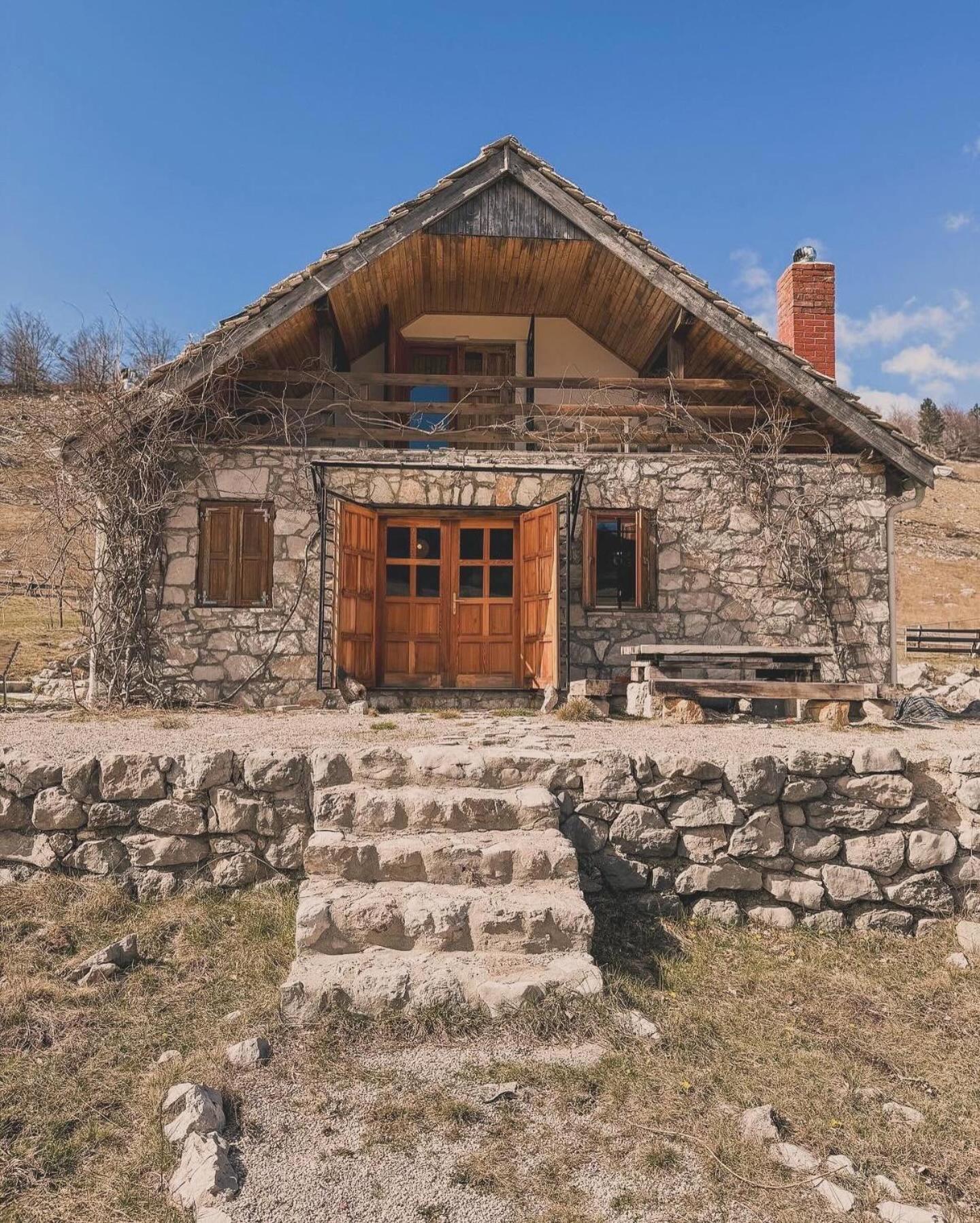 Mountain House Varda Ledenice Екстериор снимка